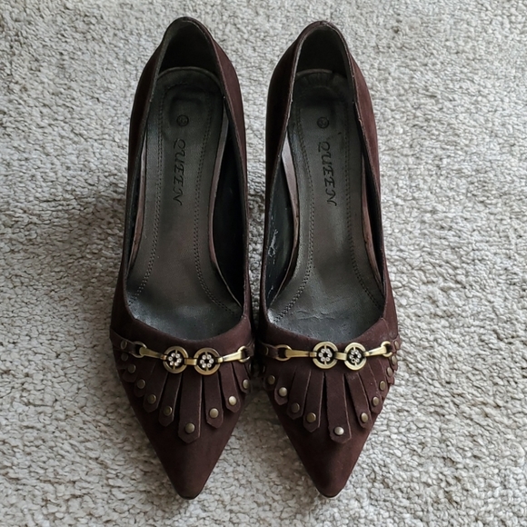 Queen Shoes - !!! HOST PICK!!!/10 Queen Suede Shoes